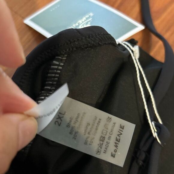 NWT Eomenie Black one piece, ruched swimsuit size 2xl with gold hardware - Picture 6 of 8